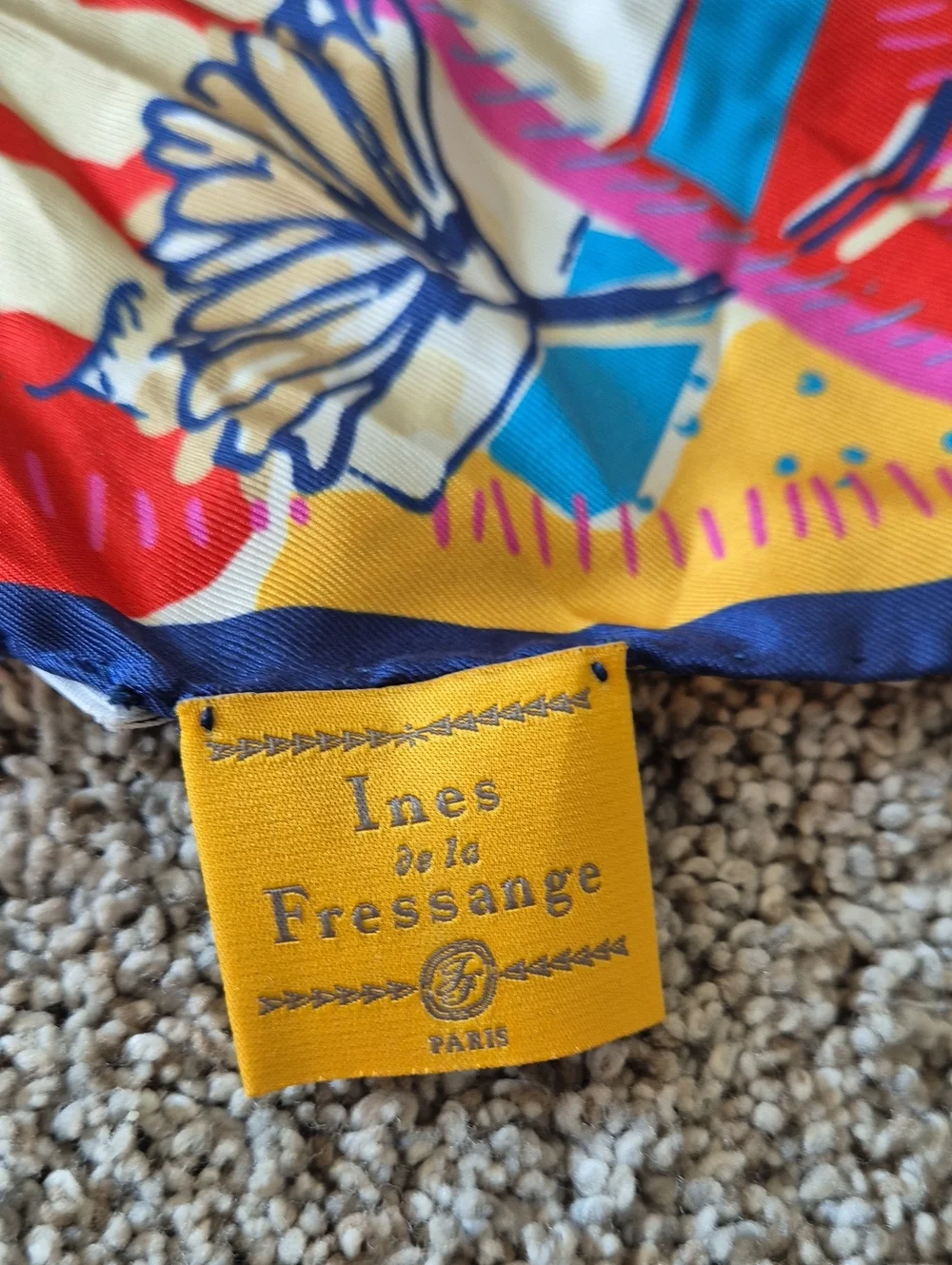 Ines De La Fressange eye catching